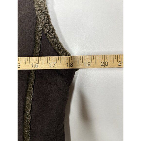L.L. Bean Faux Shearling Vest Women’s Brown Sherpa Button Up Size Small - Picture 7 of 9